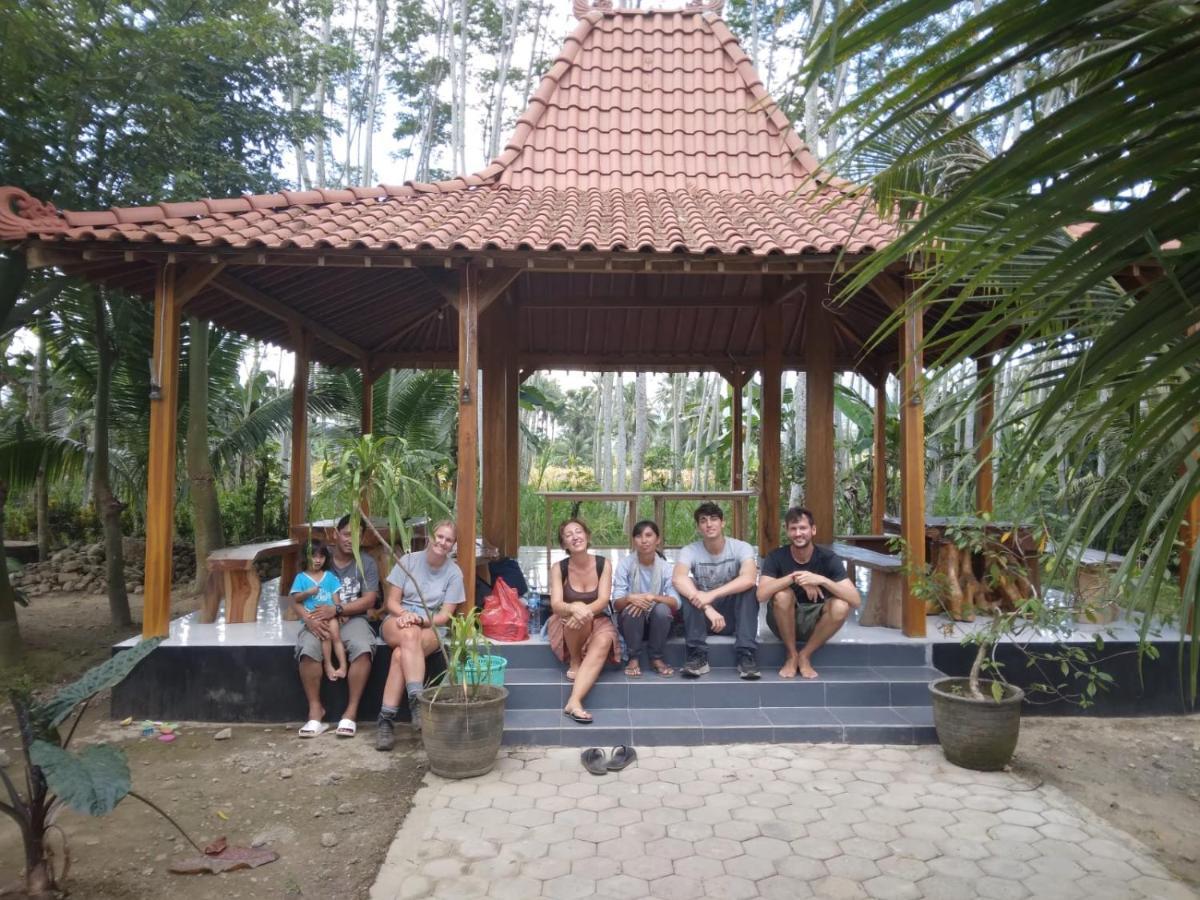 Adventure Turtle Homestay Meru Betiri Sarungan Exterior foto